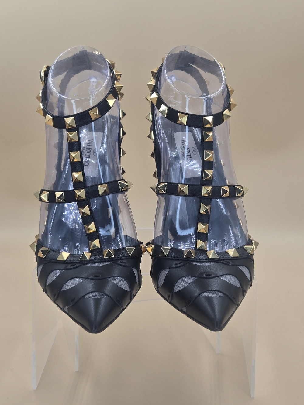 Valentino Garavani Rockstud Cutout Black Leather T-Strap Stilettos Size 6.5 - Picture 5 of 16